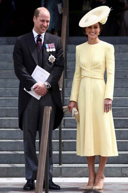 Kate Middleton, glamorosa con un vestido de Emilia Wickstead y aretes de la reina Isabel II