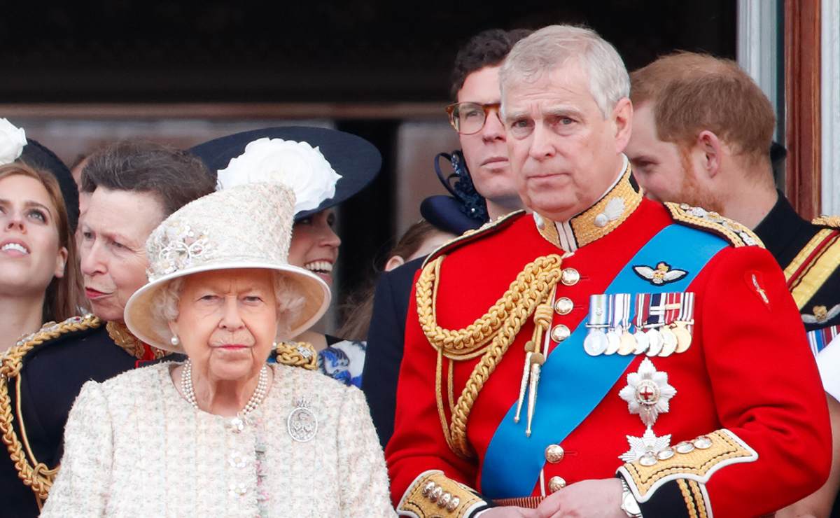 Andrés de York y la reina Isabel II se reunieron de emergencia por caso Epstein