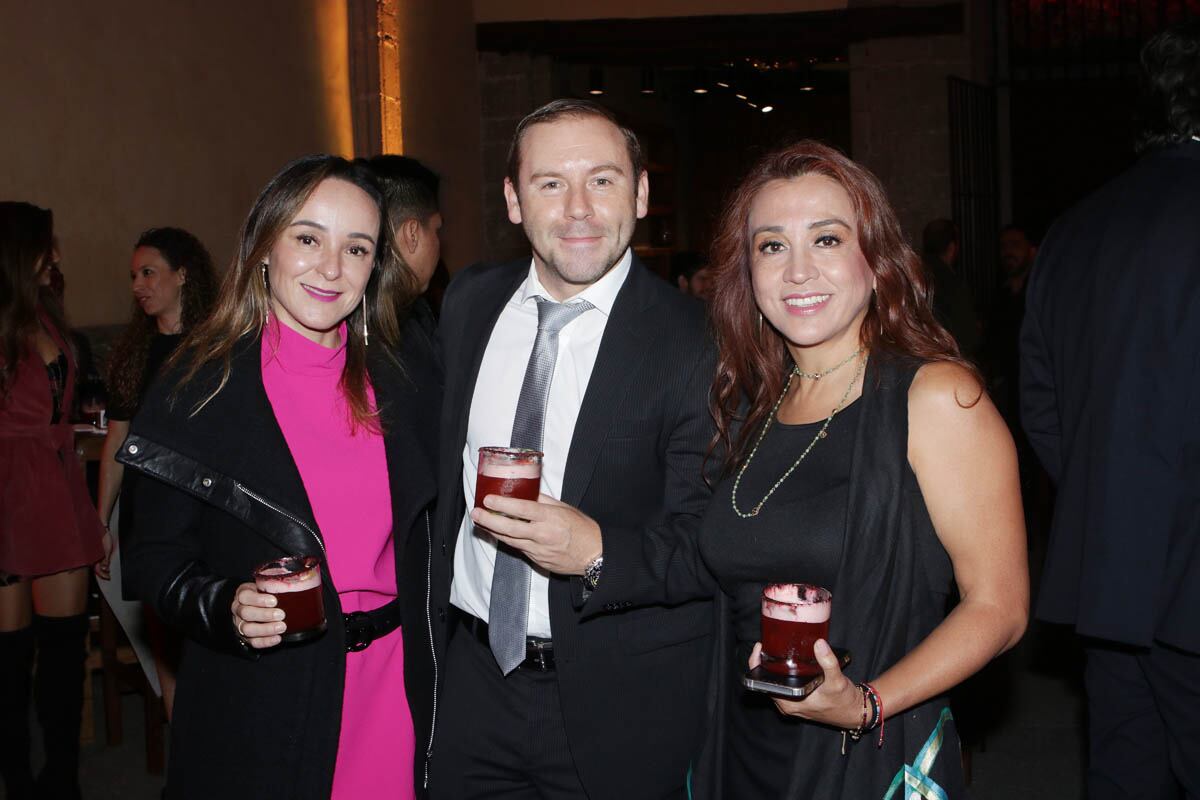Ceci Villa, Pancho Name y Miriam Galindo. (Foto: Quadra Producciones para VIP)