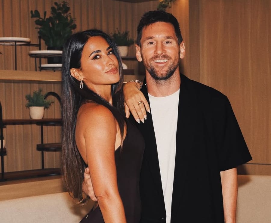 Antonela Roccuzzo y Lionel Messi. (Foto: Instagram)
