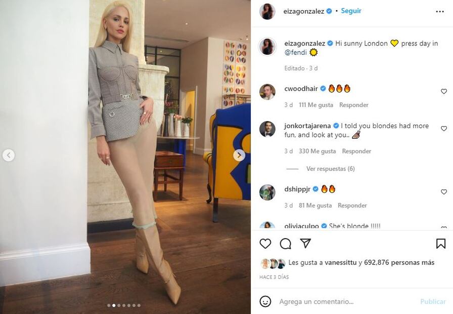 Eiza González impactó con falda transparente y botas