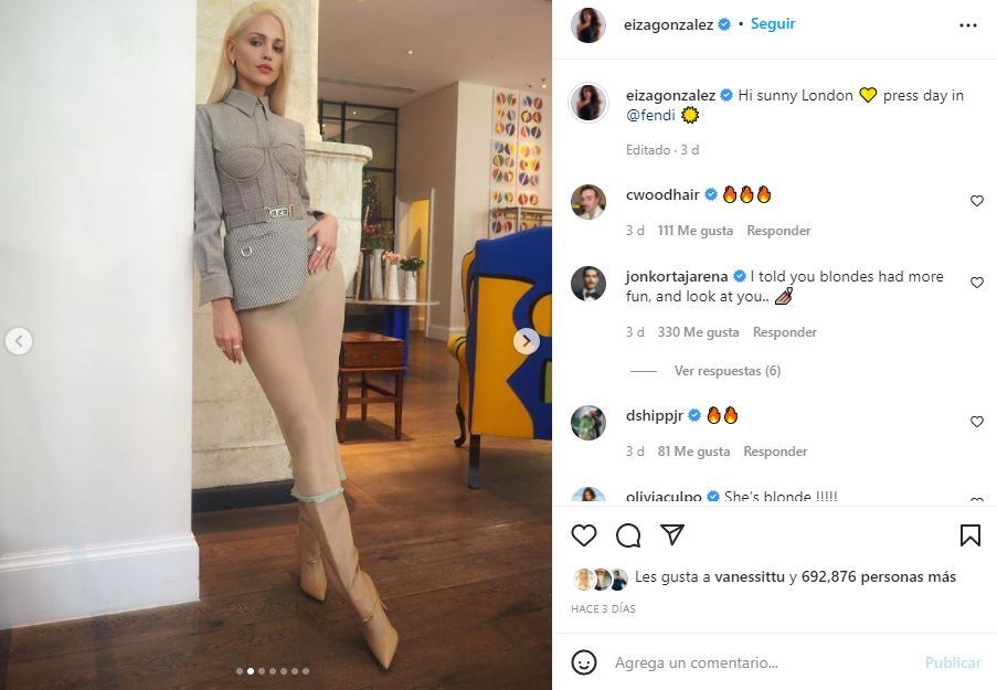 Eiza González impactó con falda transparente y botas