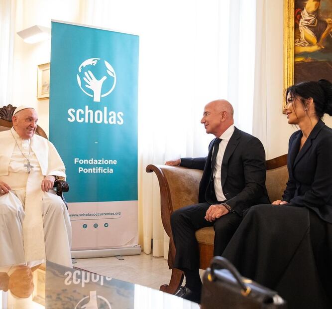Jeff Bezos y Lauren Sánchez junto al Papa Francisco / Foto: Instagram