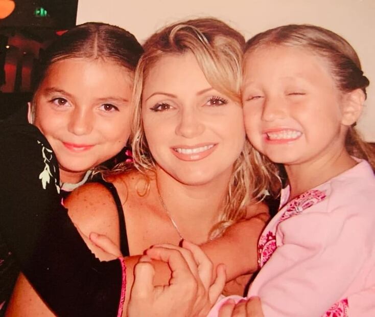 Angélica Rivera con Fernanda Castro, su hija / Instagram