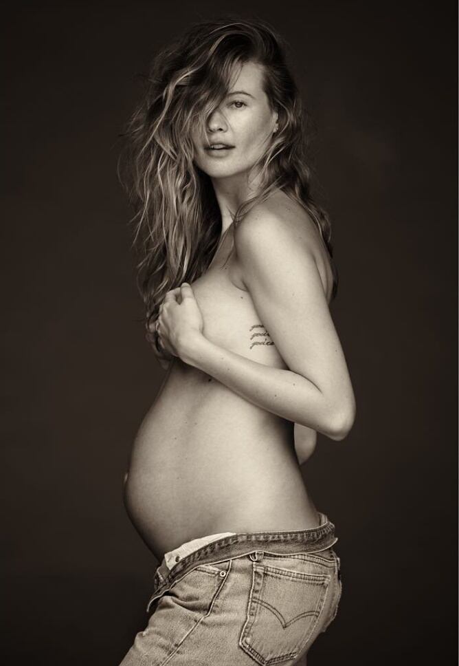 El álbum familiar de Adam Levine y Behati Prinsloo 
