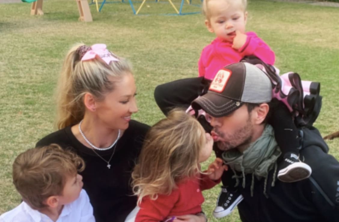 Anna Kournikova reaparece y publica tierna foto de sus hijos con Enrique Iglesias