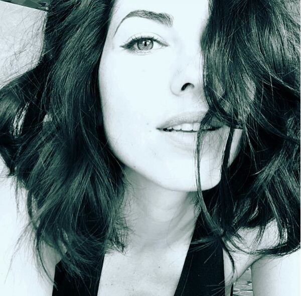 Las fotos que demuestran que Bárbara Mori es la abuela más sexy del espectáculo 