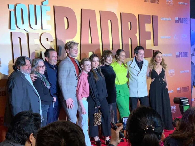 María Rojo de la Vega acompaña a Alexander Acha en la premier "Qué Des Padre"
