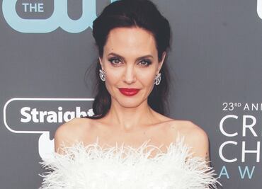 Empleada de Angelina Jolie la acusa de “cruel” y “ladrona”