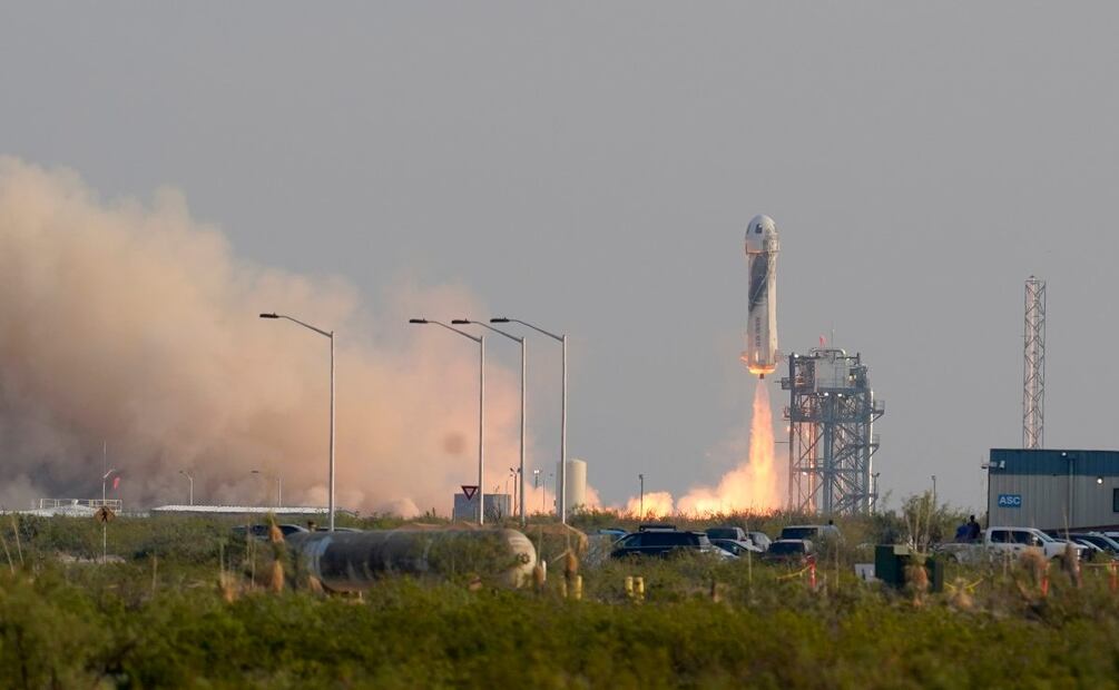 Jeff Bezos voló al espacio exterior en un viaje de 11 minutos