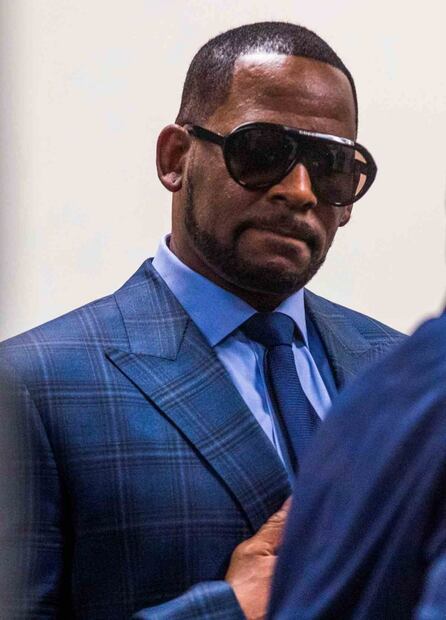 R. Kelly es declarado culpable de abuso y tráfico sexual; podría recibir cadena perpetua