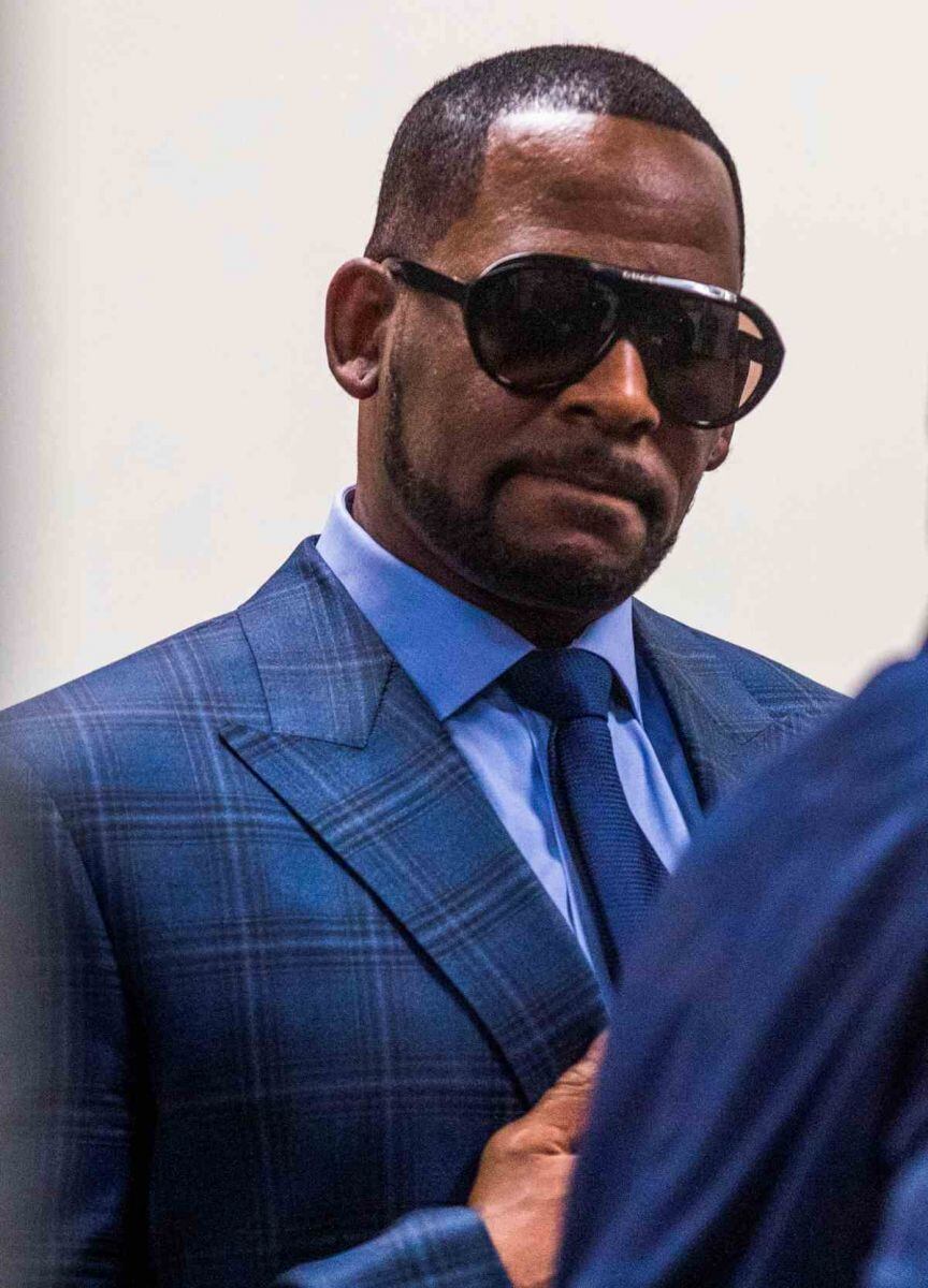 R. Kelly es declarado culpable de abuso y tráfico sexual; podría recibir cadena perpetua