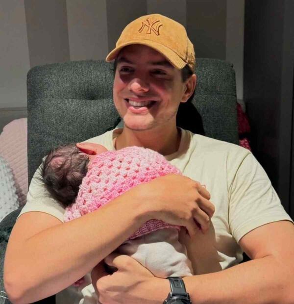 Vadhir Derbez junto a la pequeña Tessa / Foto: Instagram