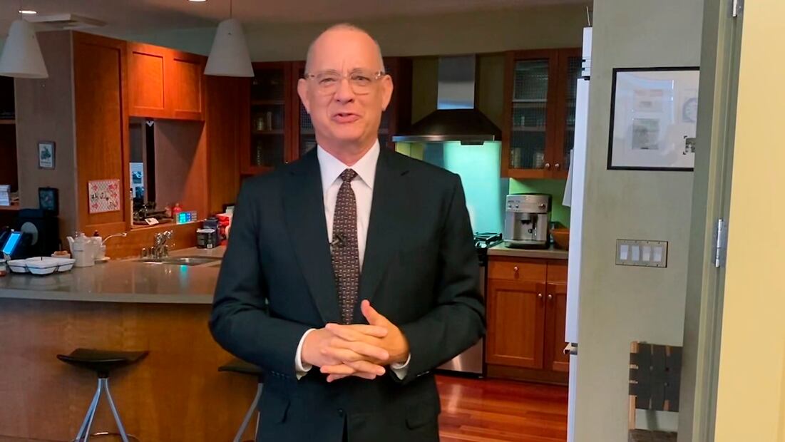 Tom Hanks reaparece en show estadounidense tras curarse de coronavirus
