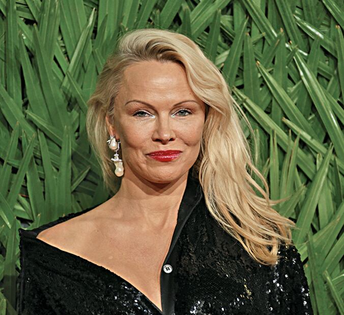 El esposo de Pamela Anderson pidió la separación con un mensaje de texto 