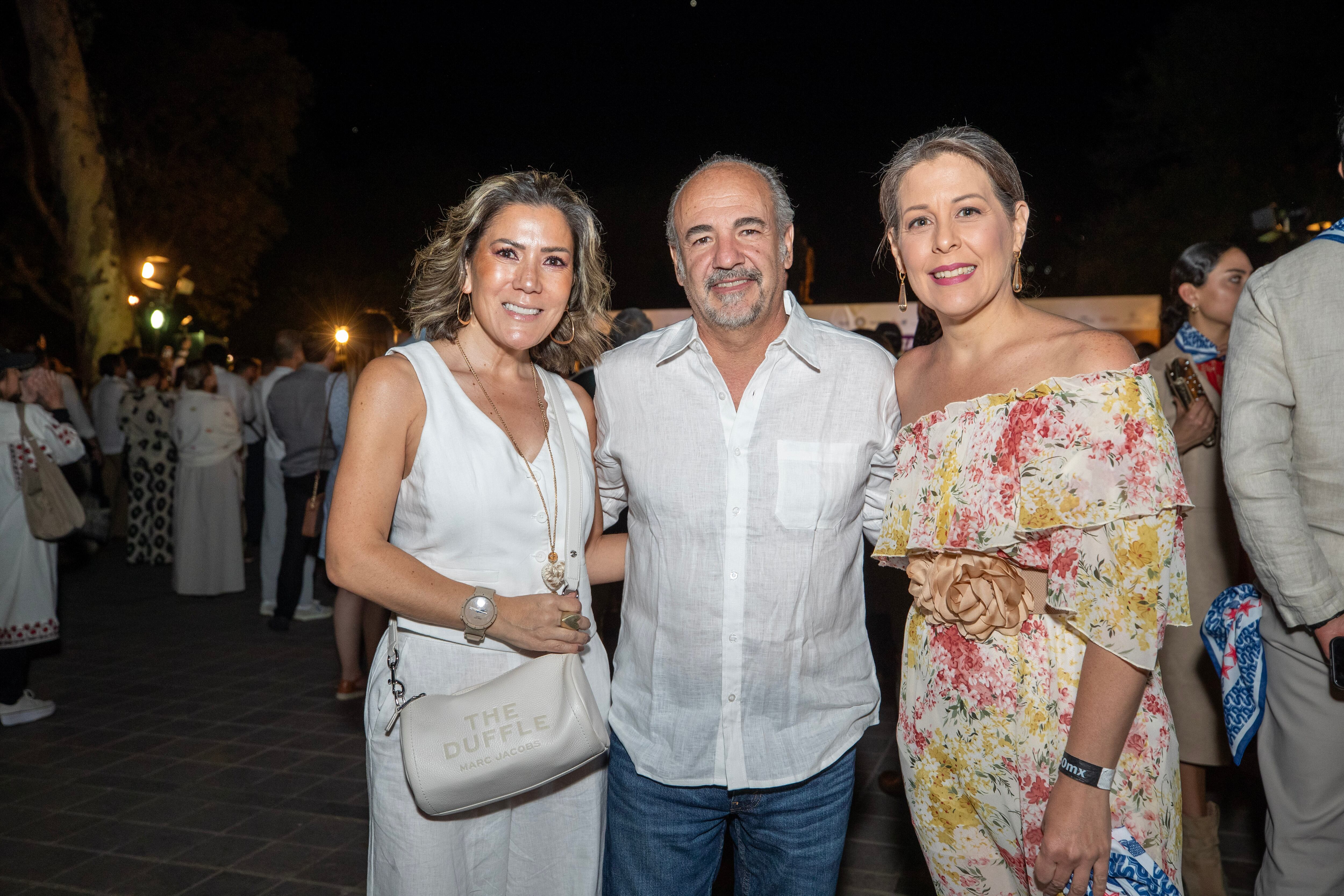 Brenda Arias, Alberto Ramírez y Helen Loeb. (Foto: Edgar Silva Fuentes)