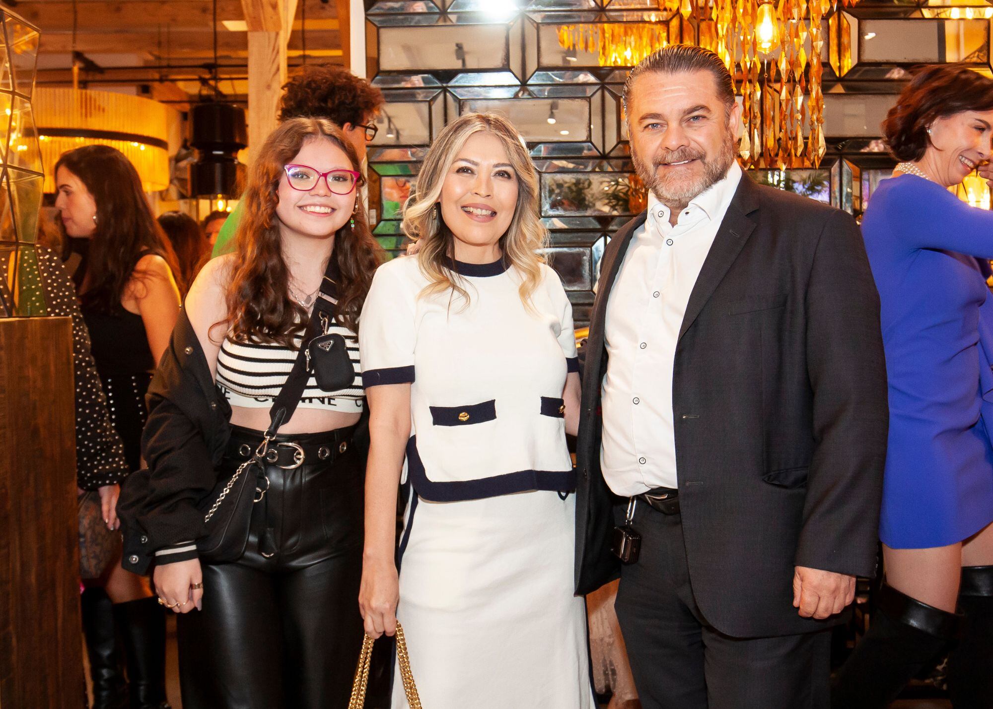 Jimena Santos, Blanca Salinas y Fernando Olivera. (Foto: Esteban Torreblanca para VIP)