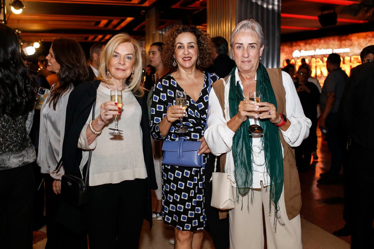 Marcella Lembert, Laura Felguérez y  Jessica Budd. (Foto: Esteban Torreblanca)
