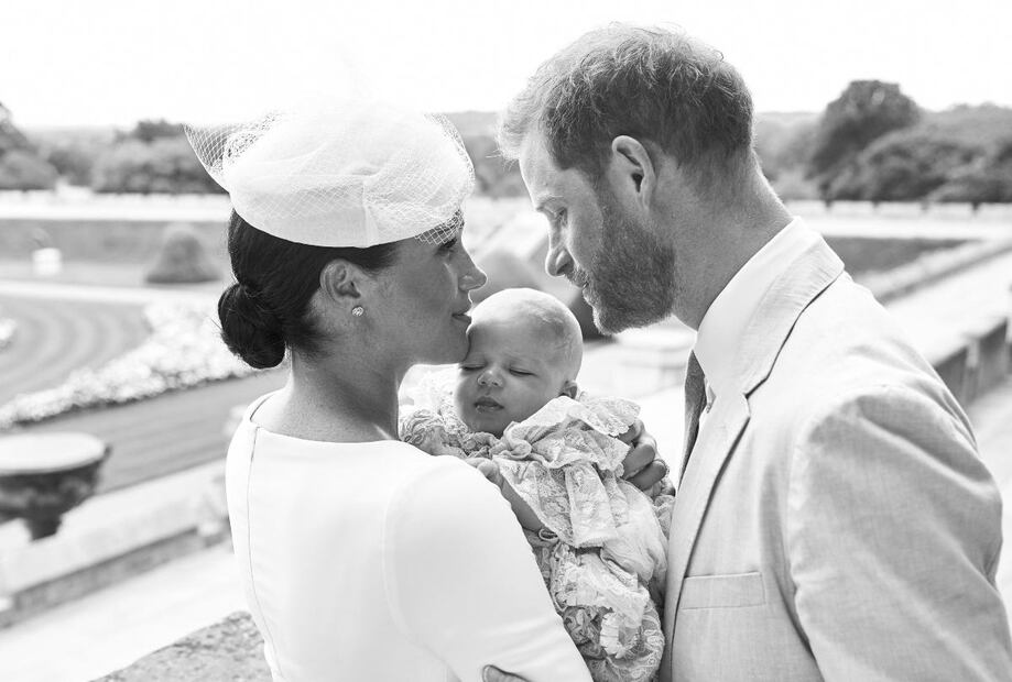 Meghan y Harry presentan a su hijo Archie en podcast de Spotify