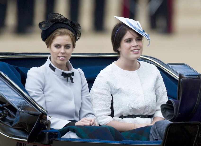 Las princesas Beatriz y Eugenia están "luchando por ser cordiales" con Kate y William