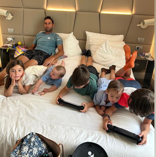 Santiago González y su familia comparte su vida en redes sociales / Instagram: @losgonzalezdetour