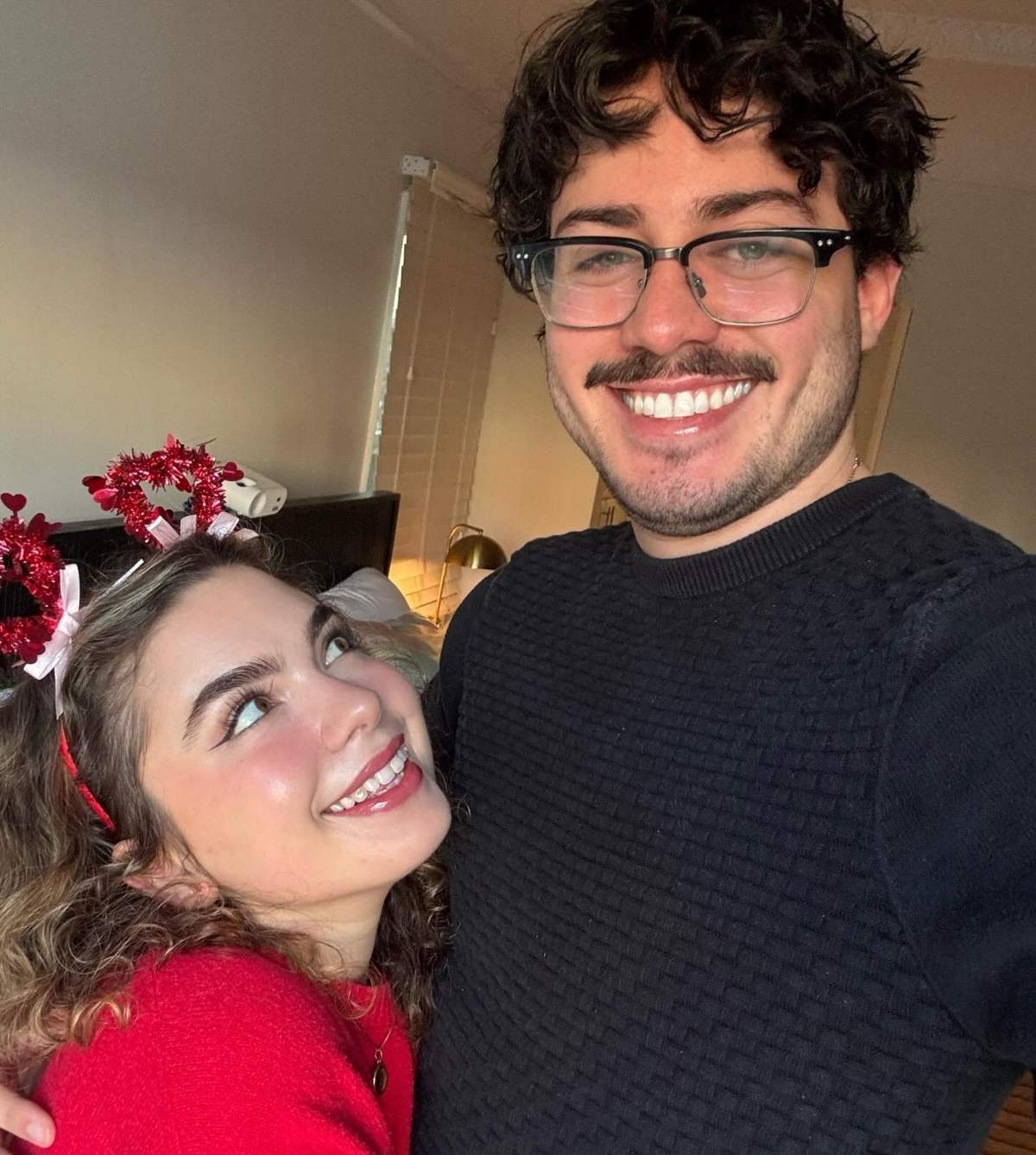 Cristian Marcus Muñiz con su novia Kylie Jane / Foto: Instagram