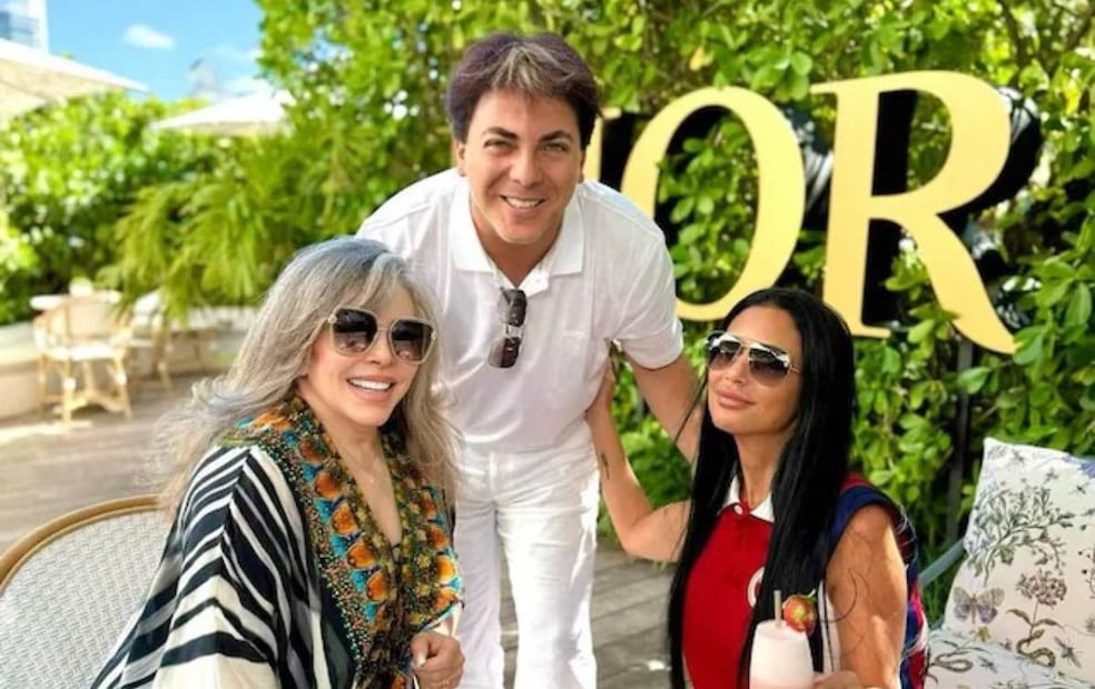 Verónica Castro, Cristian Castro y su novia, Mariela Sánchez / Foto: Instagram