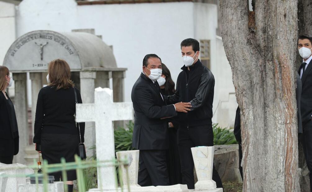Hijos de Peña Nieto acuden al entierro de Luis Miranda, papá de Luis Miranda Nava