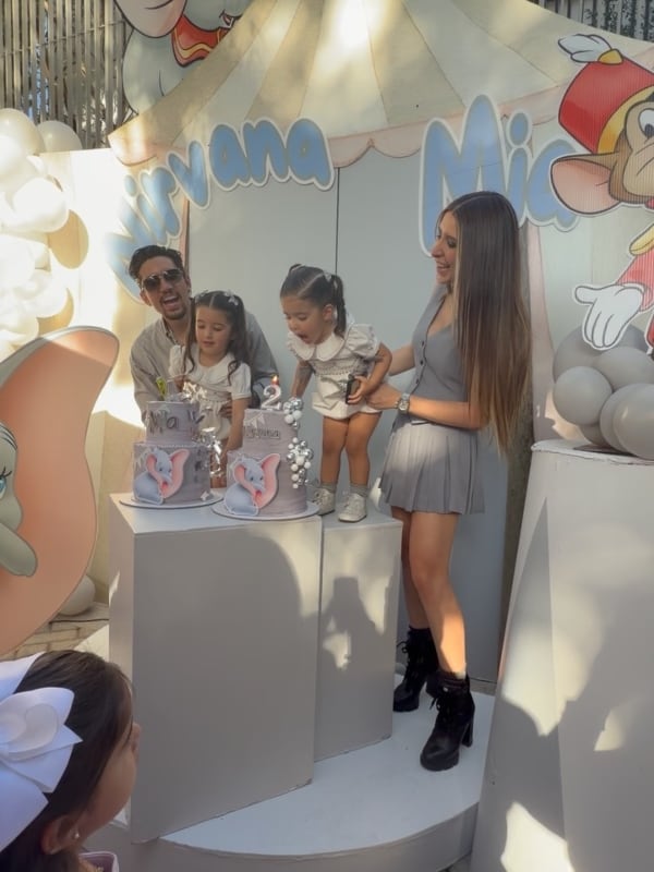 Alex Fernández, Mía, Nirvana y Alexia / Foto: Instagram