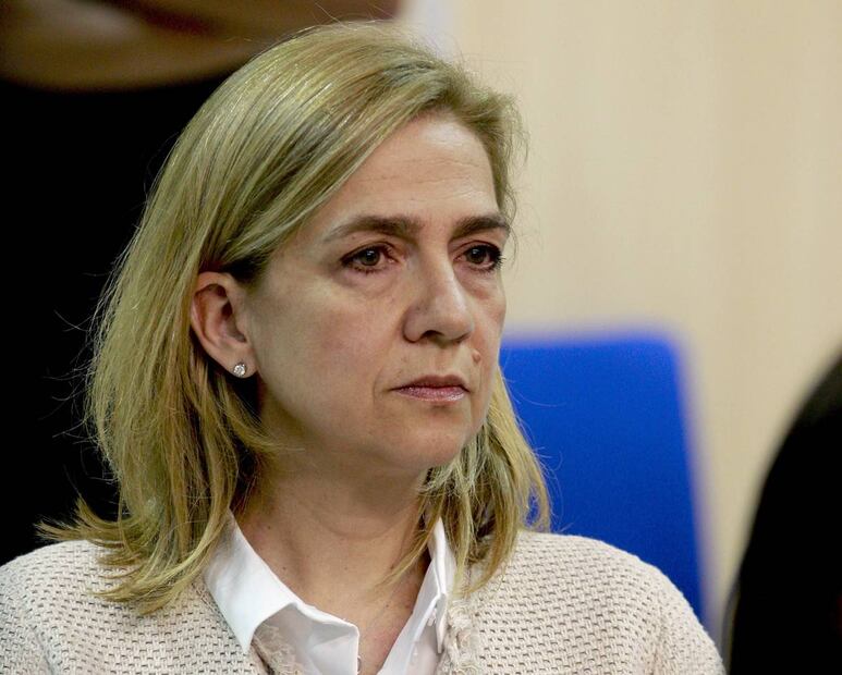 Hermanas del rey de España vacunadas contra Covid-19 en Abu Dabi 