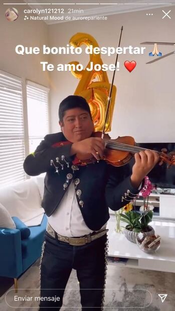 Así celebra Carolyn Adams, nuera de AMLO, su cumpleaños 36