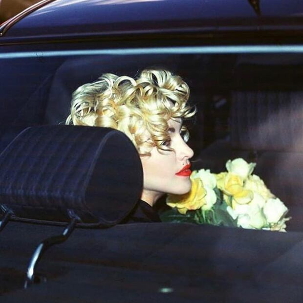 Madonna, a sus 61 años, posa en topless y vence las reglas de Instagram 