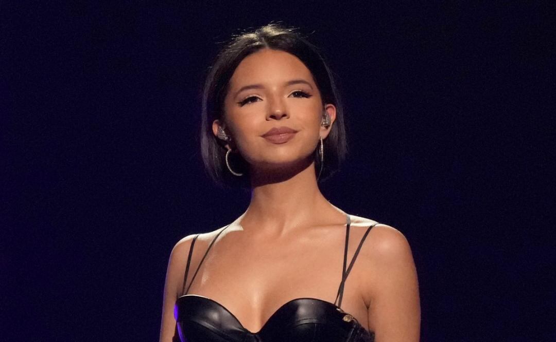 Ángela Aguilar aclara polémica sobre tenis Balenciaga: "me estaba burlando de mí misma por comprar zapatos tan caros y feos"