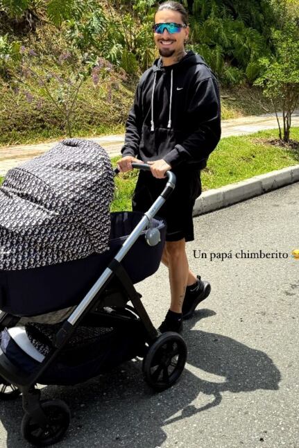 Nadia Ferreira, Maluma y Christian Nodal se han rendido ante el lujo de 'Baby Dior'/Instagram