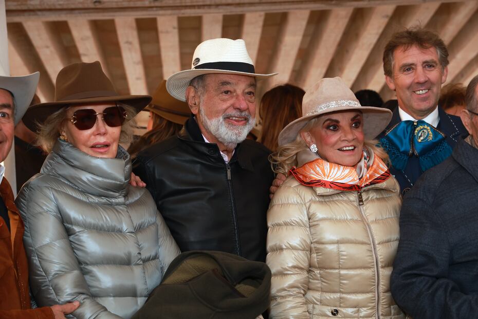 Mercedes Sánchez Navarro, Carlos Slim, María de los Ángeles Aldir y Pablo Hermoso de Mendoza. (Foto: Héptor Arjona)