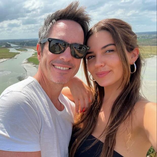 Mauricio Ochmann junto a Lorena González / Foto: Instagram