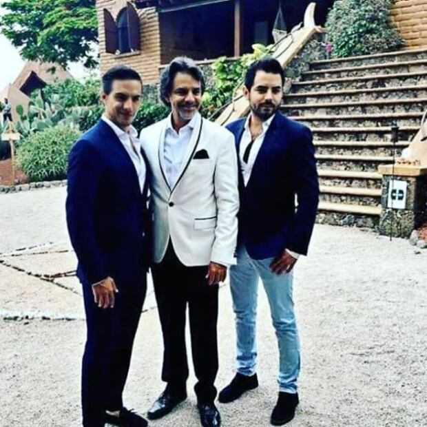 Vadhir y José Eduardo Derbez comparten fotografías de la boda de Aislinn Derbez