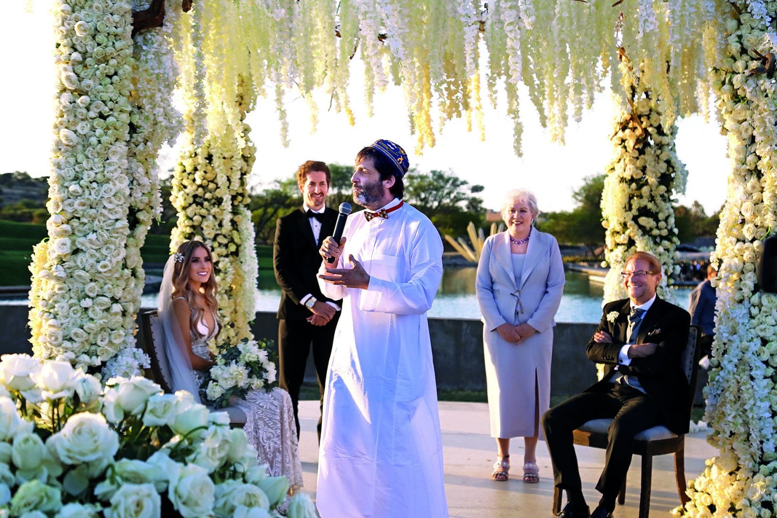 PORTADA: La original boda de Pamela Cortés y Andrés Roemer