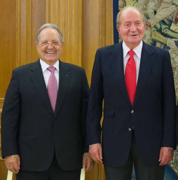 Olegario Vázquez Raña y Juan Carlos I de España / Foto: Getty Images