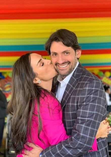 La emotiva canción que la hija de Inés Gómez Mont le dedicó a su esposo, Víctor Álvarez Puga