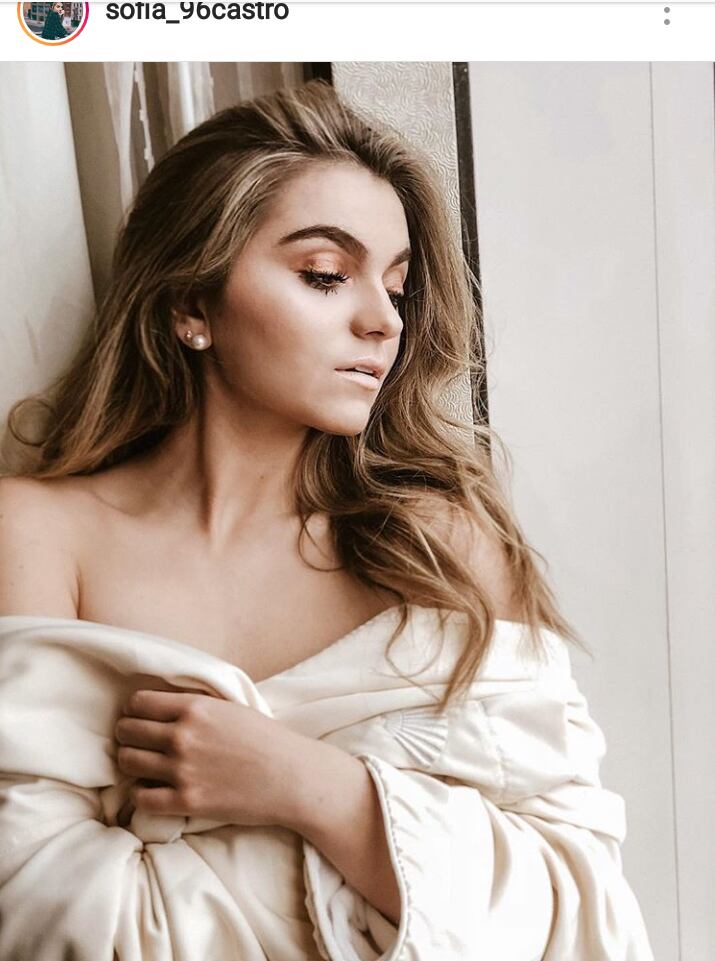Sofía Castro comparte fotografías sensuales 