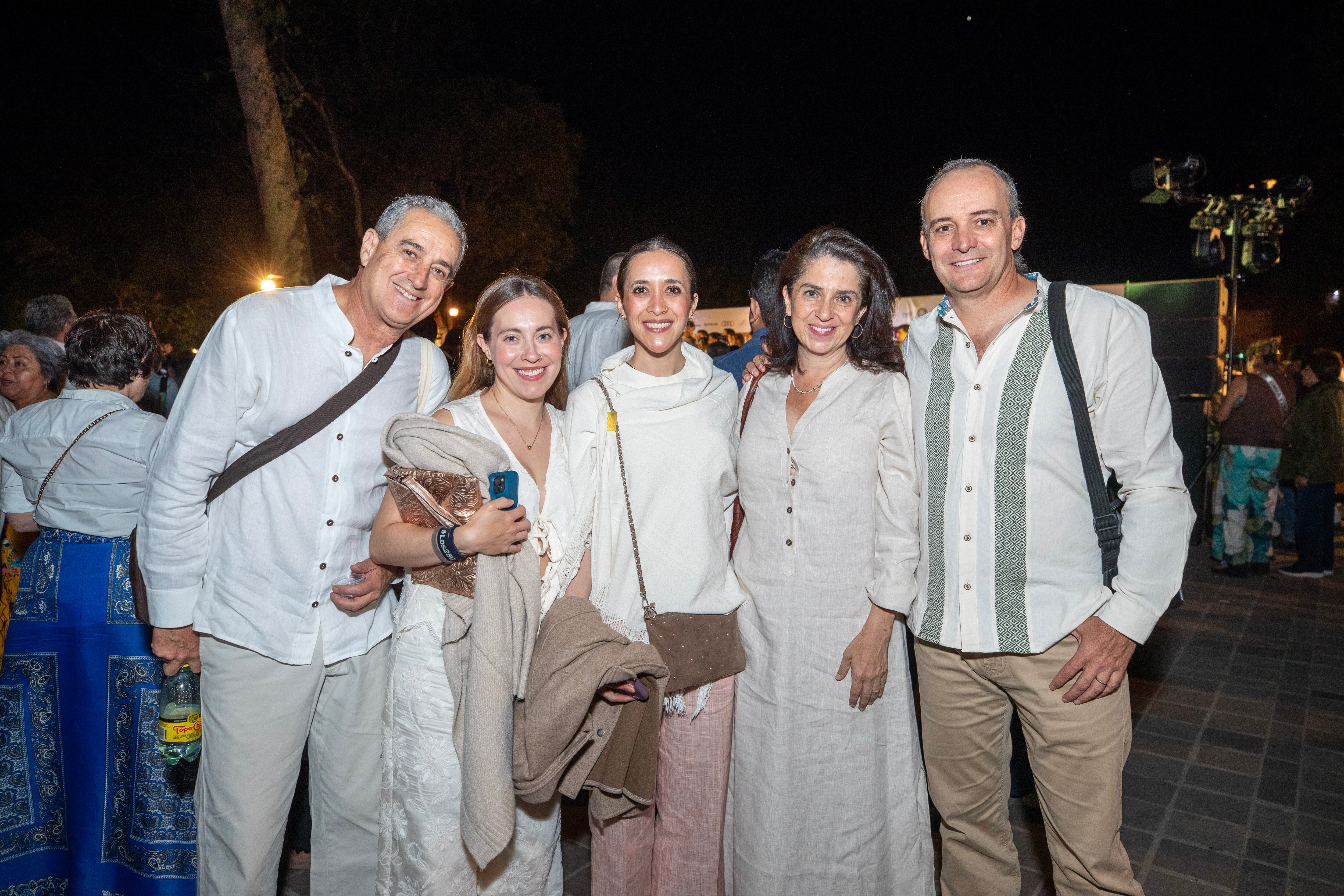 Luis Bourillón, Fuensanta Cué, Aline Molina, Citlali Gómez Lepe y Manuel Sarmiento. (Foto: Edgar Silva Fuentes)