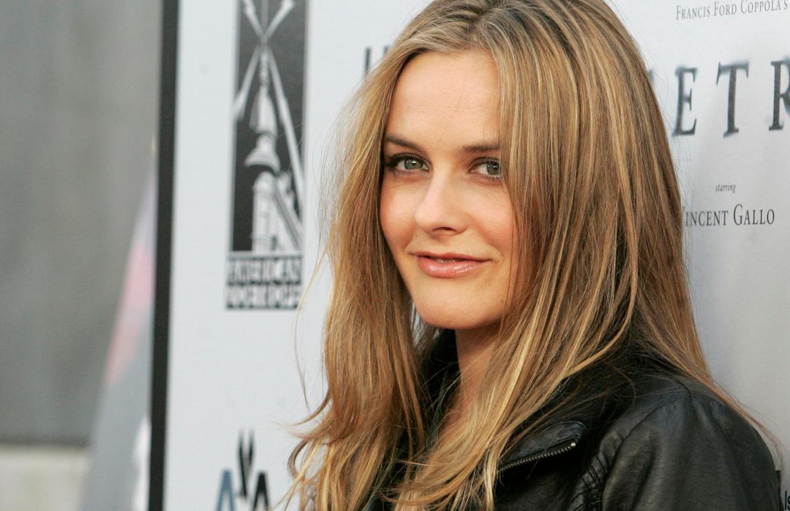 Alicia Silverstone en cinta de Batman: "se burlaban de mi cuerpo"