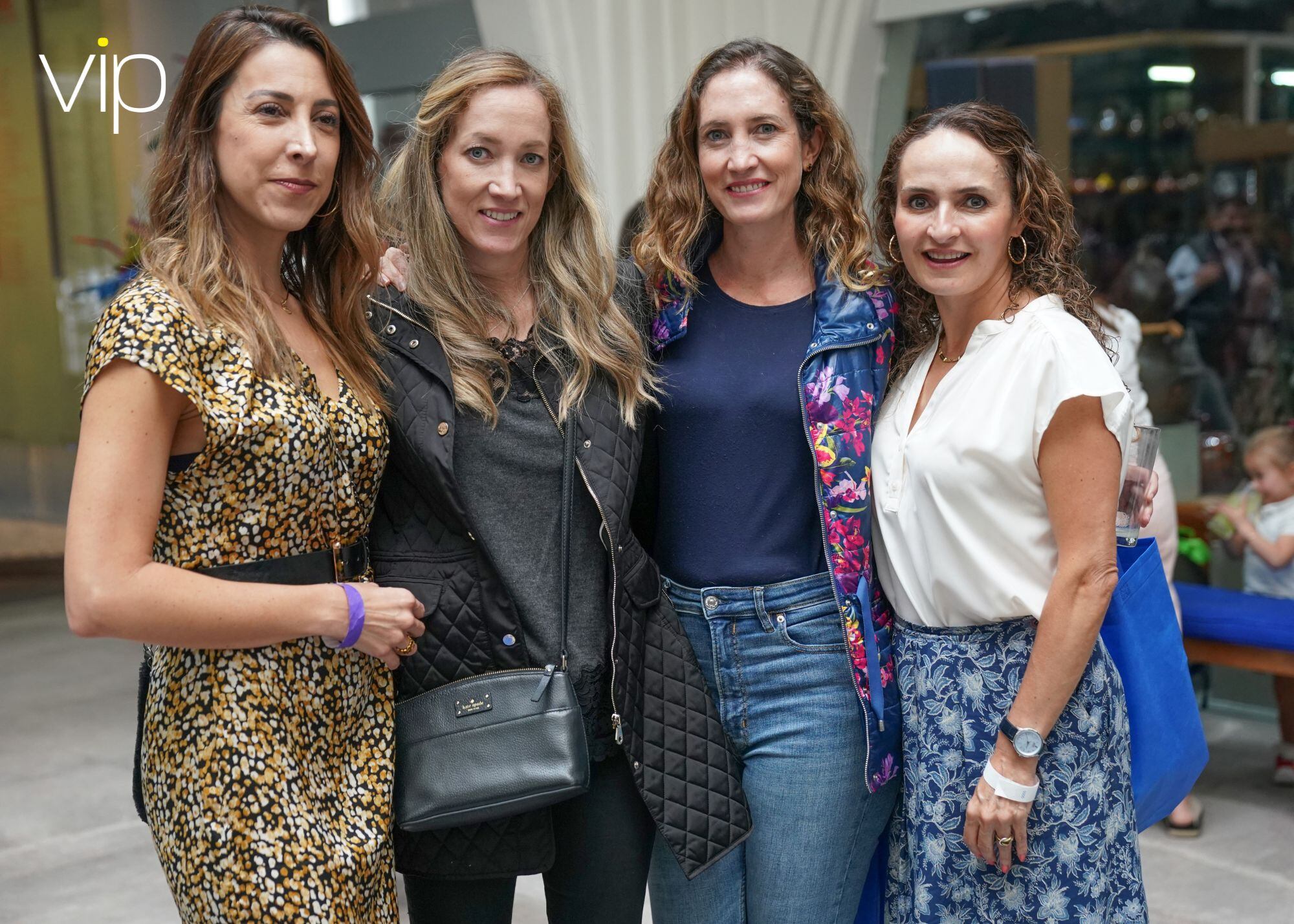 Viviana Pimeda con Andre y Fernanda Gómez y Carolina Castro. (Foto: Héptor Arjona)