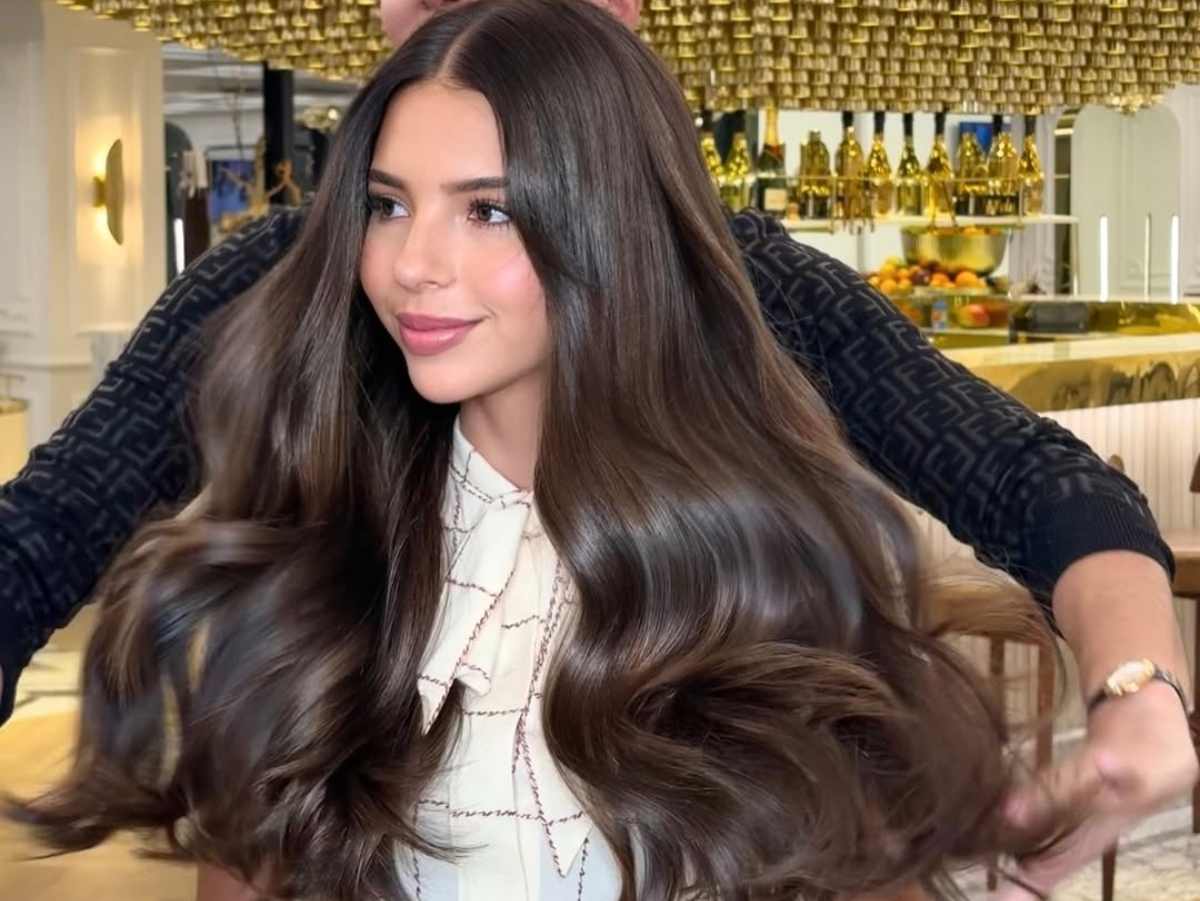 Ángela Aguilar luce renovada melena / Foto: Instagram @micky_hair