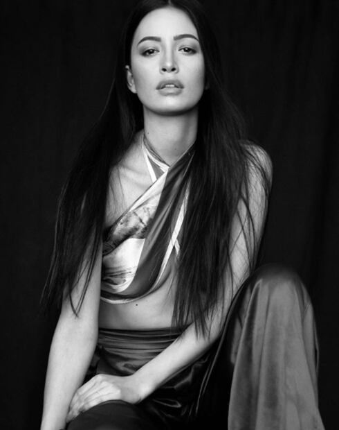 Ella es Christian Serratos, quien interpretará a Selena Quintanilla en la serie de Netflix
