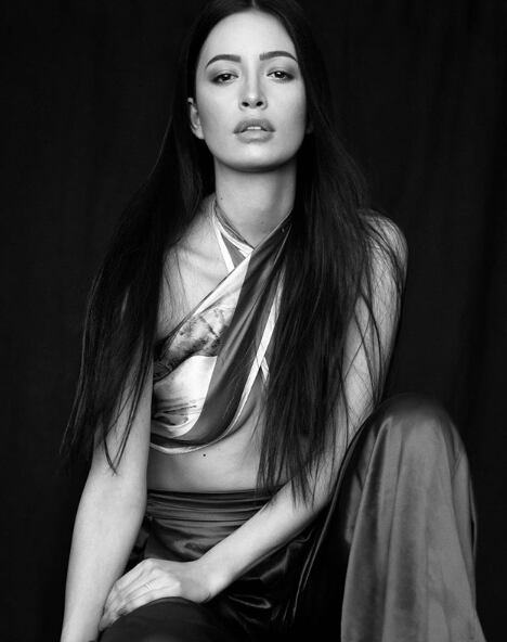 Ella es Christian Serratos, quien interpretará a Selena Quintanilla en la serie de Netflix
