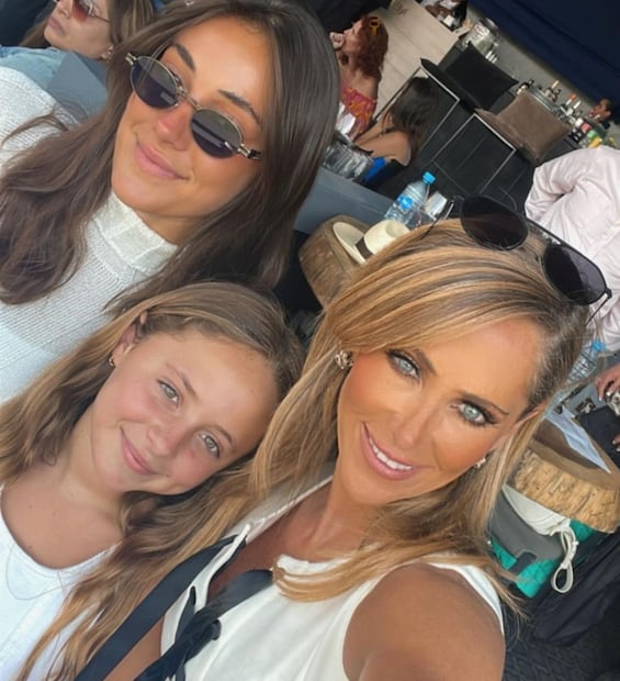 Las hijas de Inés Sainz poseen un parecido alucinante con ella / Foto: Instagram