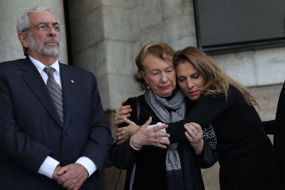 Despiden con homenaje a Miguel León-Portilla en el Palacio de Bellas Artes