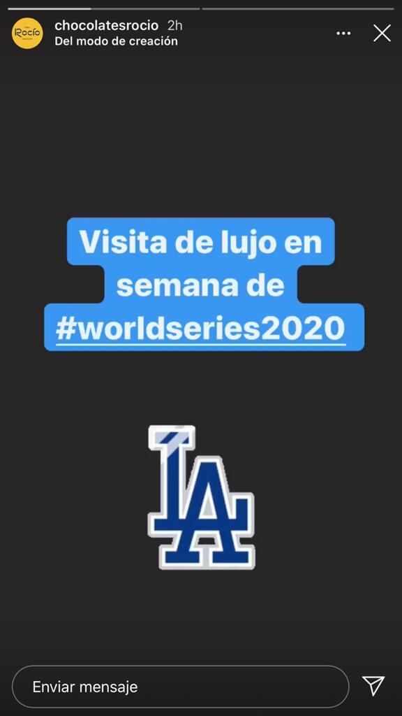 Adrián González, jugador de béisbol profesional, visita Chocolates Rocío de los hijos de AMLO